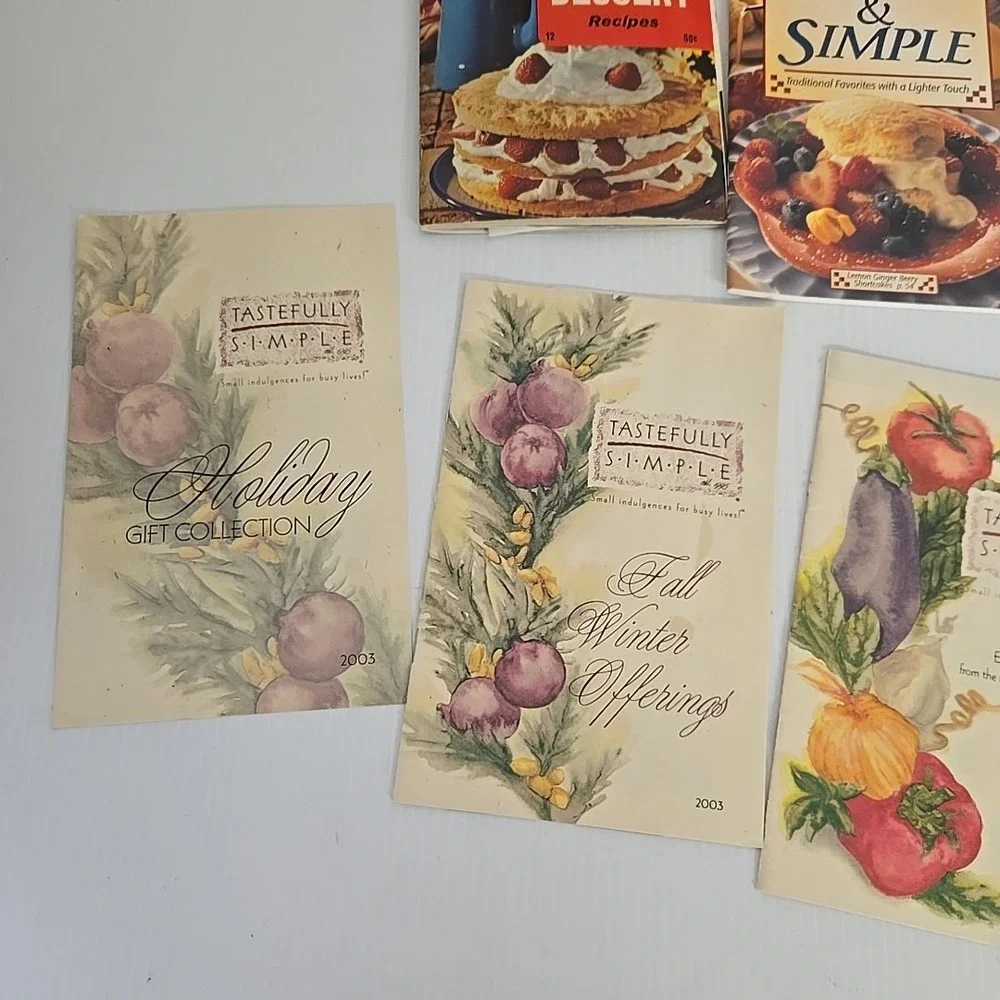 Lot Of Vintage Cookbooks Pillsbury,‎ Pampered Chef, Betty Crocker, And More